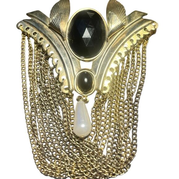 Vintage Black Onyx and Teardrop Pearl Brooch with Gold Chains 3.5” x 2.5” - Picture 1 of 3
